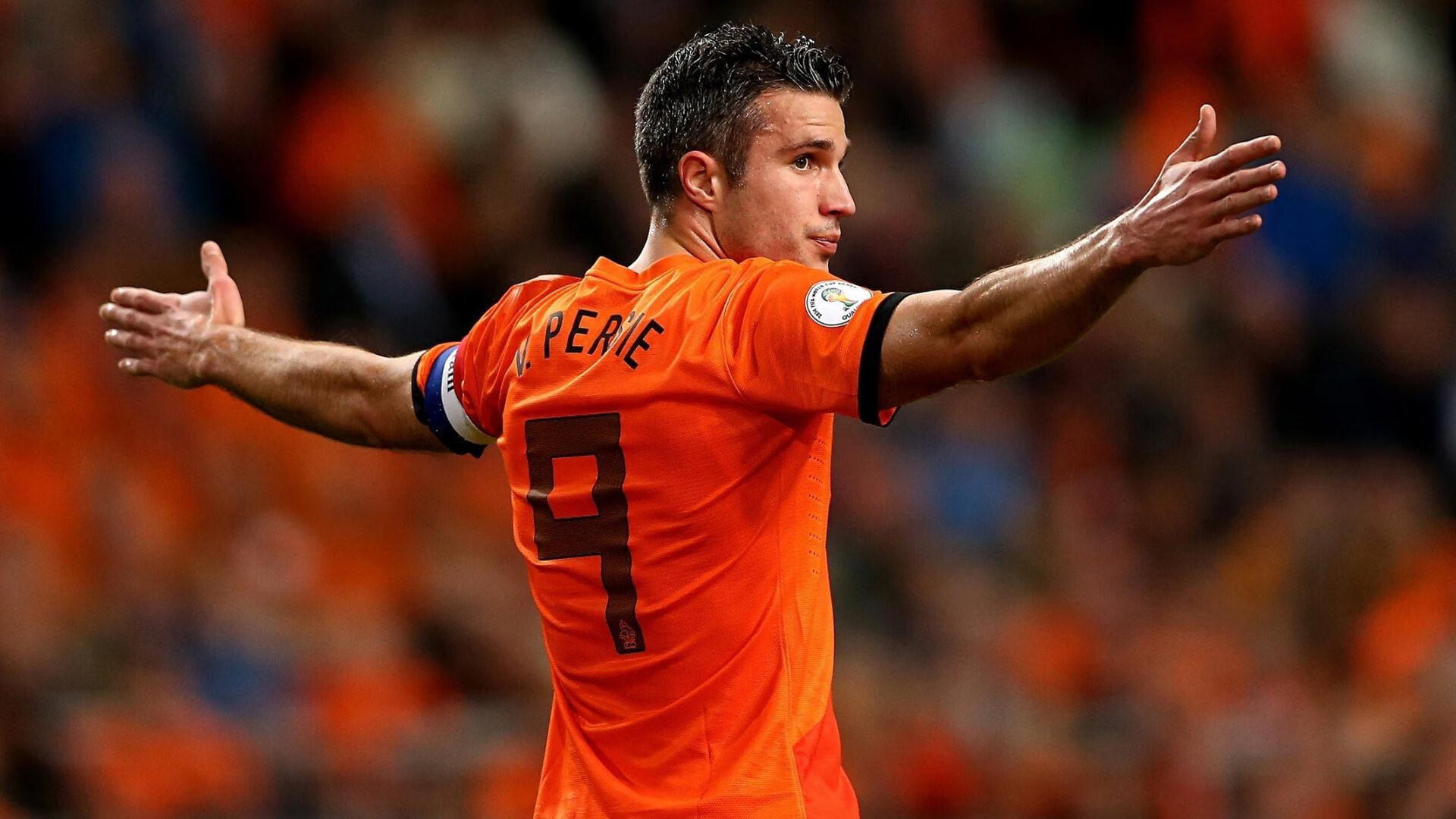 意甲长传撕裂:瞬间破门令人沸腾,意甲连冠