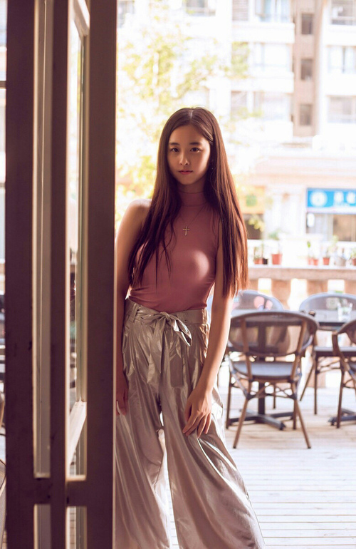 爱游戏电竞-_全景运动VR体验：虚拟世界中的疯狂冒险_，vr全景模拟